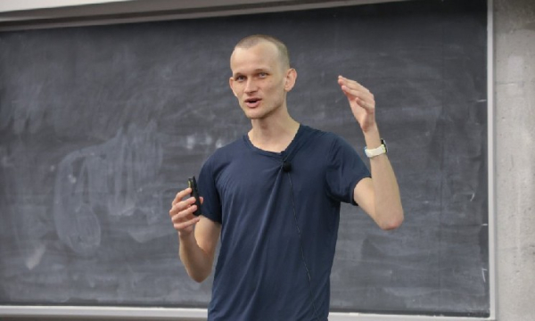 Vitalik Buterin schlug vor, KI-Manager zur Reform der DAO-Governance einzusetzen.