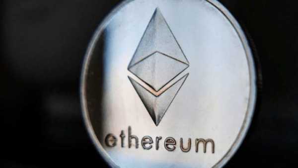 Wale haben begonnen, Ethereum abzustoßen.
