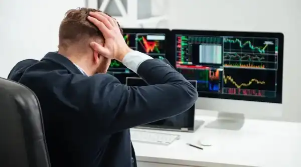 Инвесторы забрали из DeFi-протоколов более $13 млрд за два дня